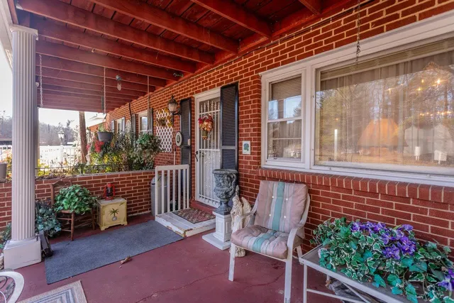 $895,000 | 8217 South East Highway, Elkton, VA 22827