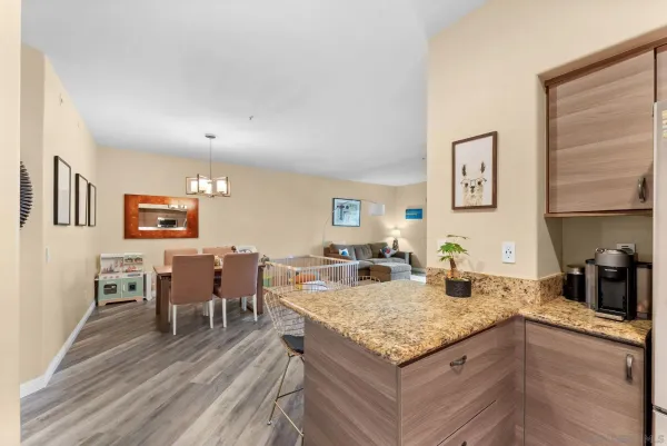 $925,000 | 1100 Civic Center Drive, Unit C25, Oceanside, CA 92054