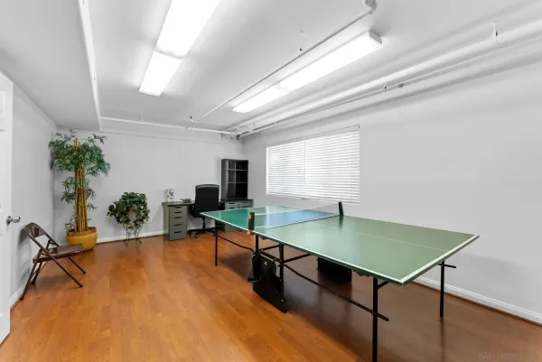 $925,000 | 1100 Civic Center Drive, Unit C25, Oceanside, CA 92054