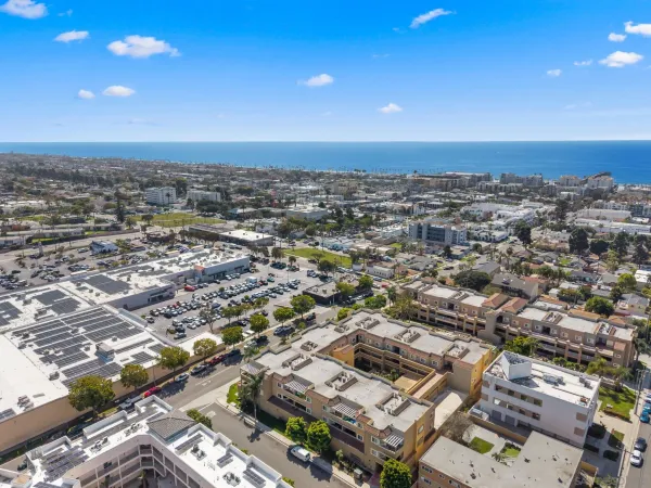 $925,000 | 1100 Civic Center Drive, Unit C25, Oceanside, CA 92054