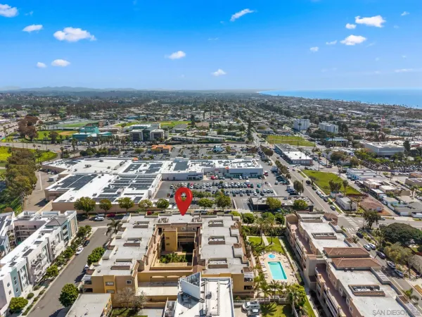 $925,000 | 1100 Civic Center Drive, Unit C25, Oceanside, CA 92054
