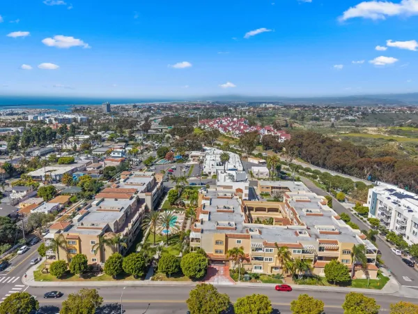 $925,000 | 1100 Civic Center Drive, Unit C25, Oceanside, CA 92054