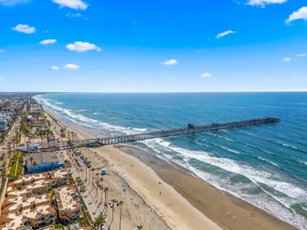 $925,000 | 1100 Civic Center Drive, Unit C25, Oceanside, CA 92054