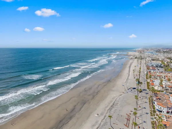 $925,000 | 1100 Civic Center Drive, Unit C25, Oceanside, CA 92054