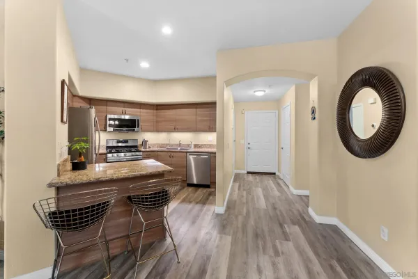 $925,000 | 1100 Civic Center Drive, Unit C25, Oceanside, CA 92054