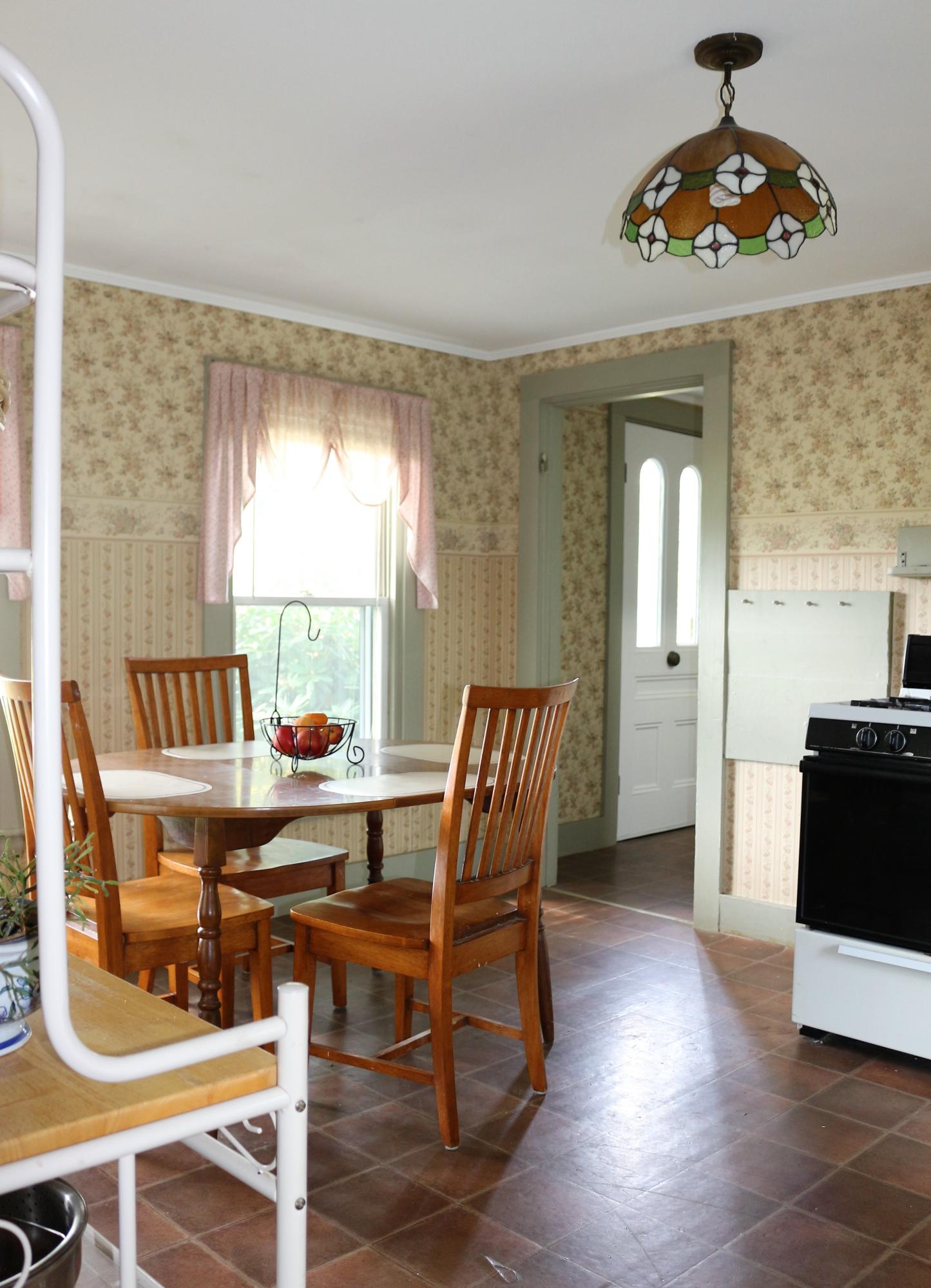 82 Waterhouse Road Biddeford, ME 04005 - Photo 13 of 14 13. APT KITCHEN