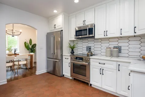 $2,500,000 | 926 Iris Street, Redwood City, CA 94061