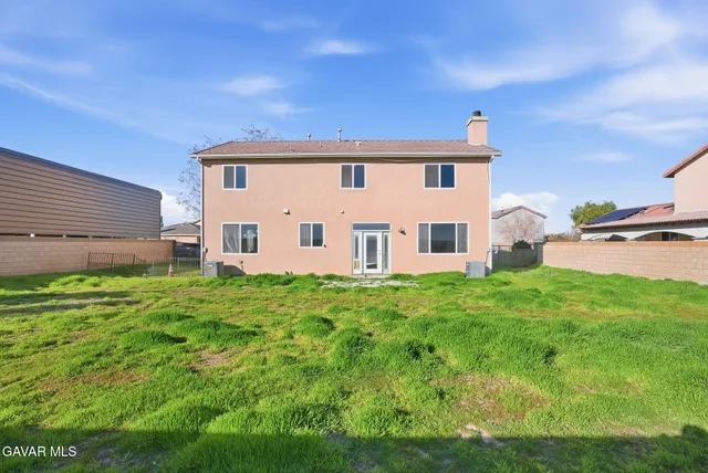 $529,900 | 43010 Yaffa Street, Lancaster, CA 93535