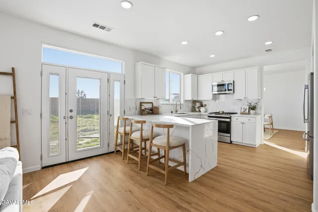 $529,900 | 43010 Yaffa Street, Lancaster, CA 93535