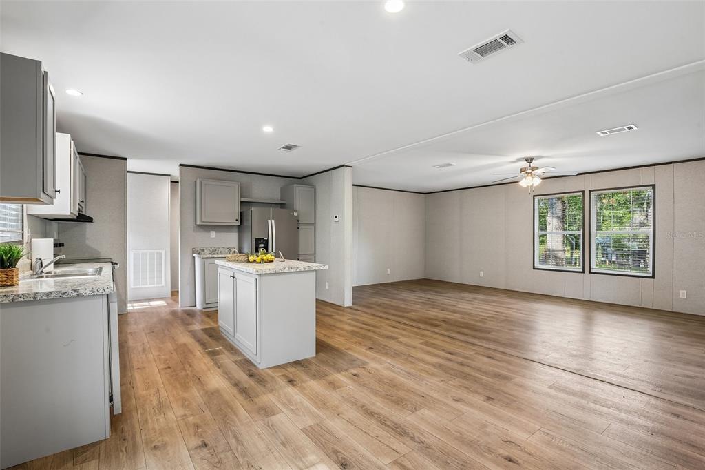11487 Southwest 42nd Terrace Webster, FL 33597 - Photo 11 of 24
