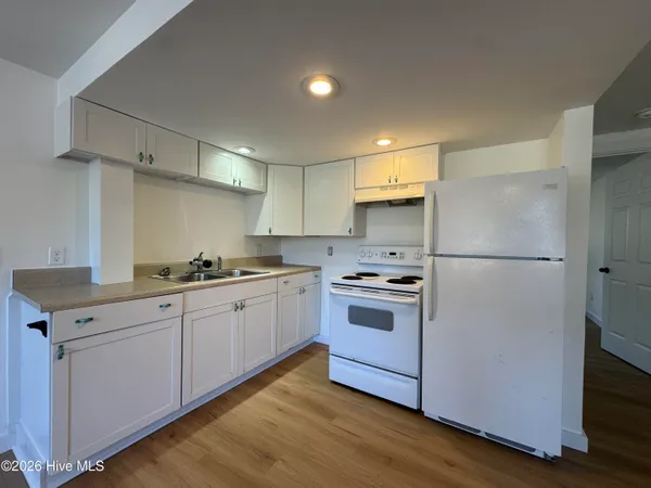 $1,595 | 100 Northeast 43rd Street, Unit 1, Oak Island, NC 28465