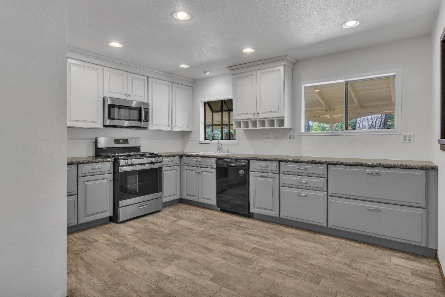10227 Welsh Lane Grass Valley, CA 95949 - Photo 8 of 45