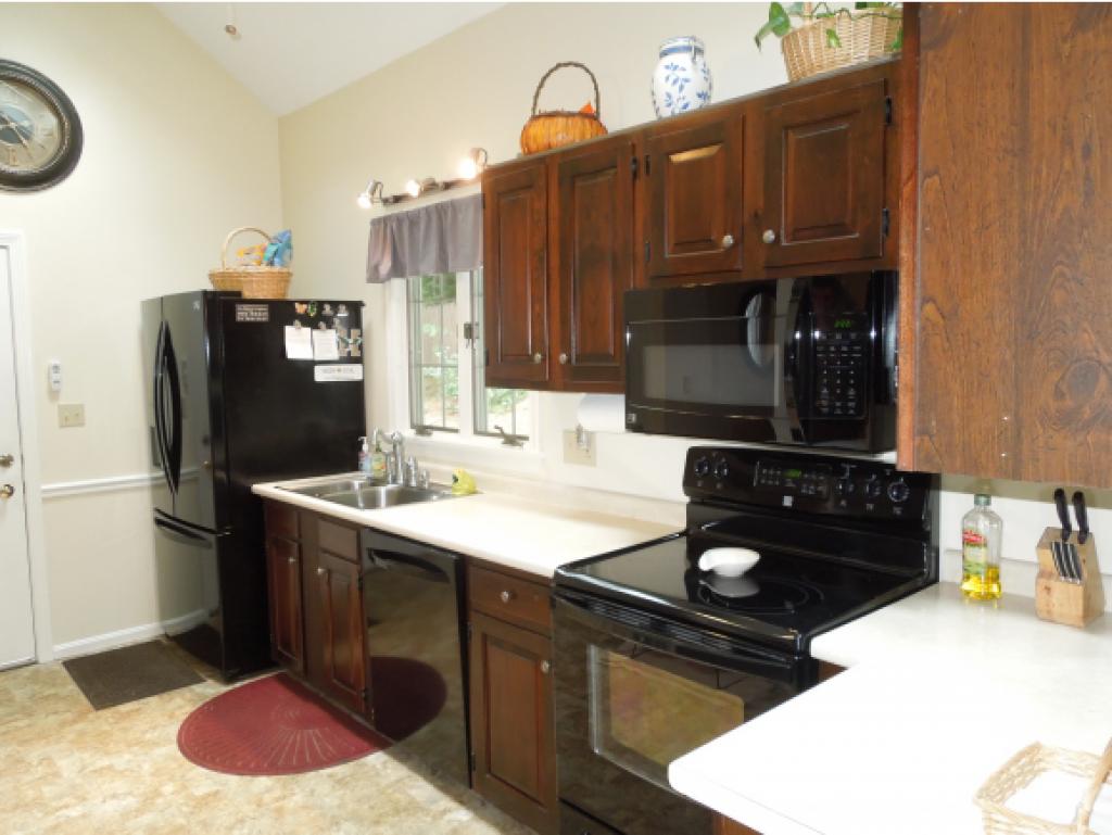 37 Base Hill Road, Unit 8 Keene, NH 03431 - Photo 4 of 18 Gallery Image 4