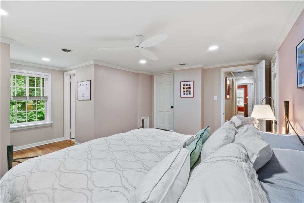 427 Coventry Road Pittsburgh, PA 15213 - Photo 15 of 36