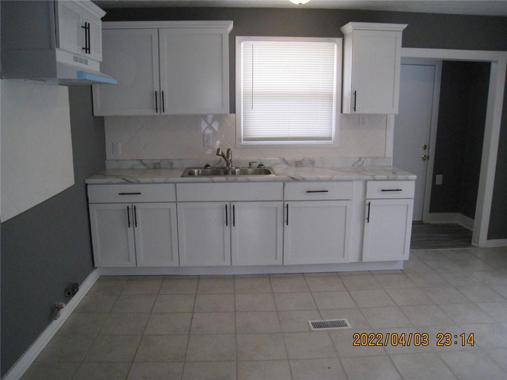 4132 Bertrand Road Indianapolis, IN 46222 - Photo 7 of 14 Gallery Image 7