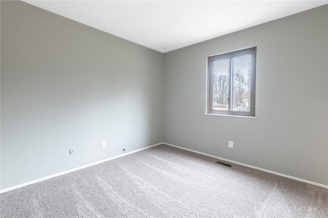 555 Queensgate Road Springboro, OH 45066 - Photo 14 of 27 Gallery Image 14