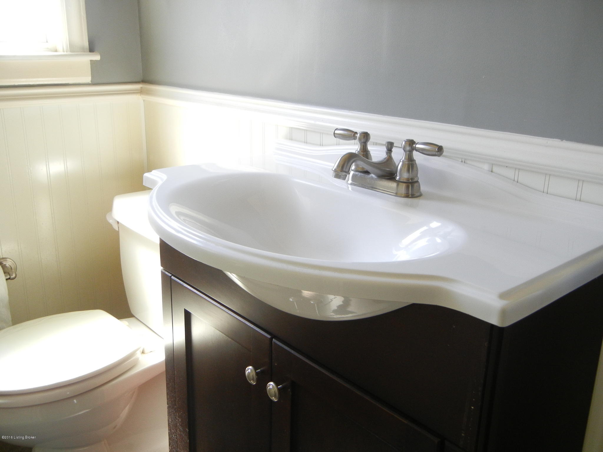 3042 Hendon Road Louisville, KY 40220 - Photo 9 of 13 Bathroom