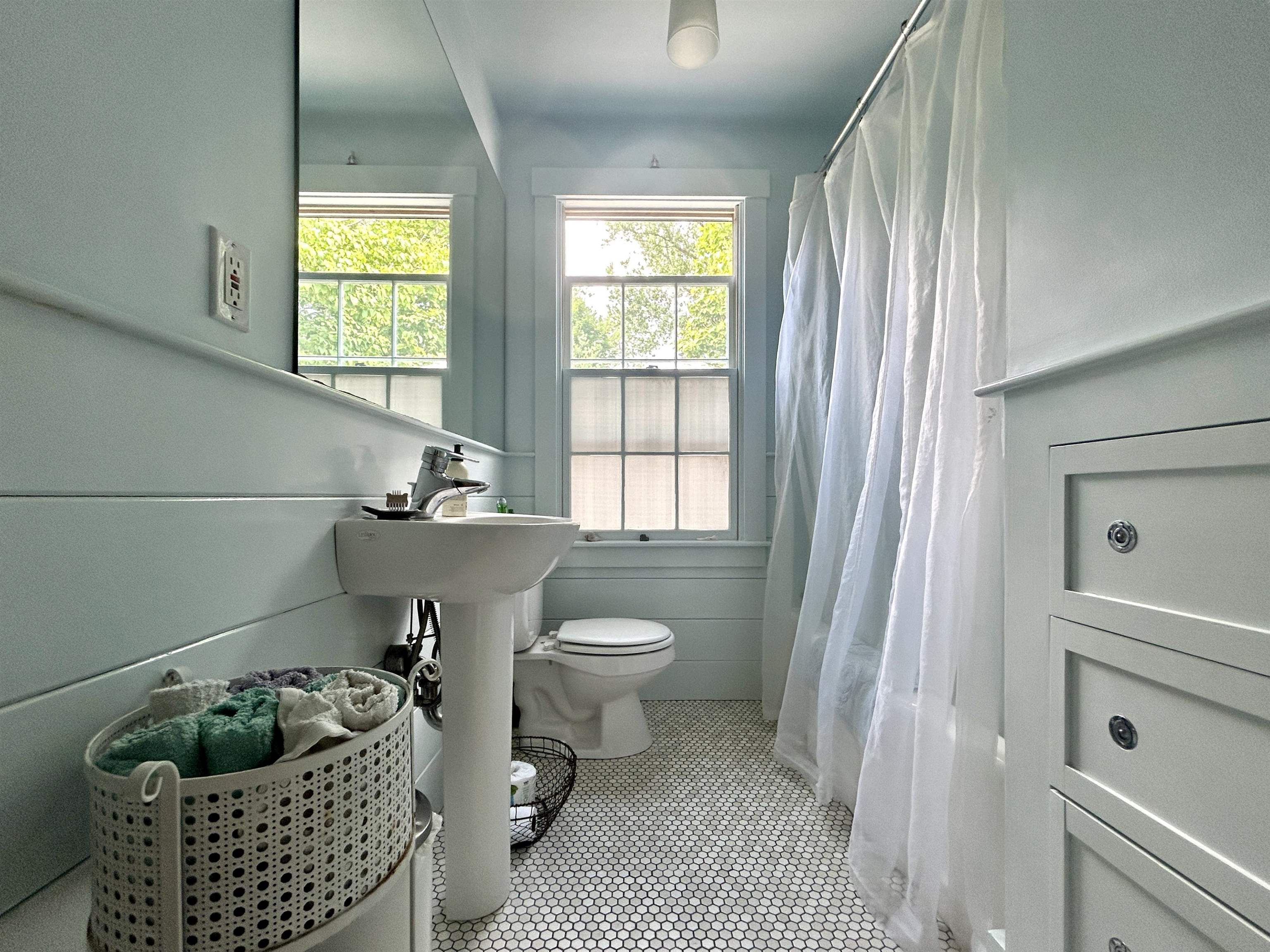 39 Carpenter Street Norwich, VT 05055 - Photo 11 of 31