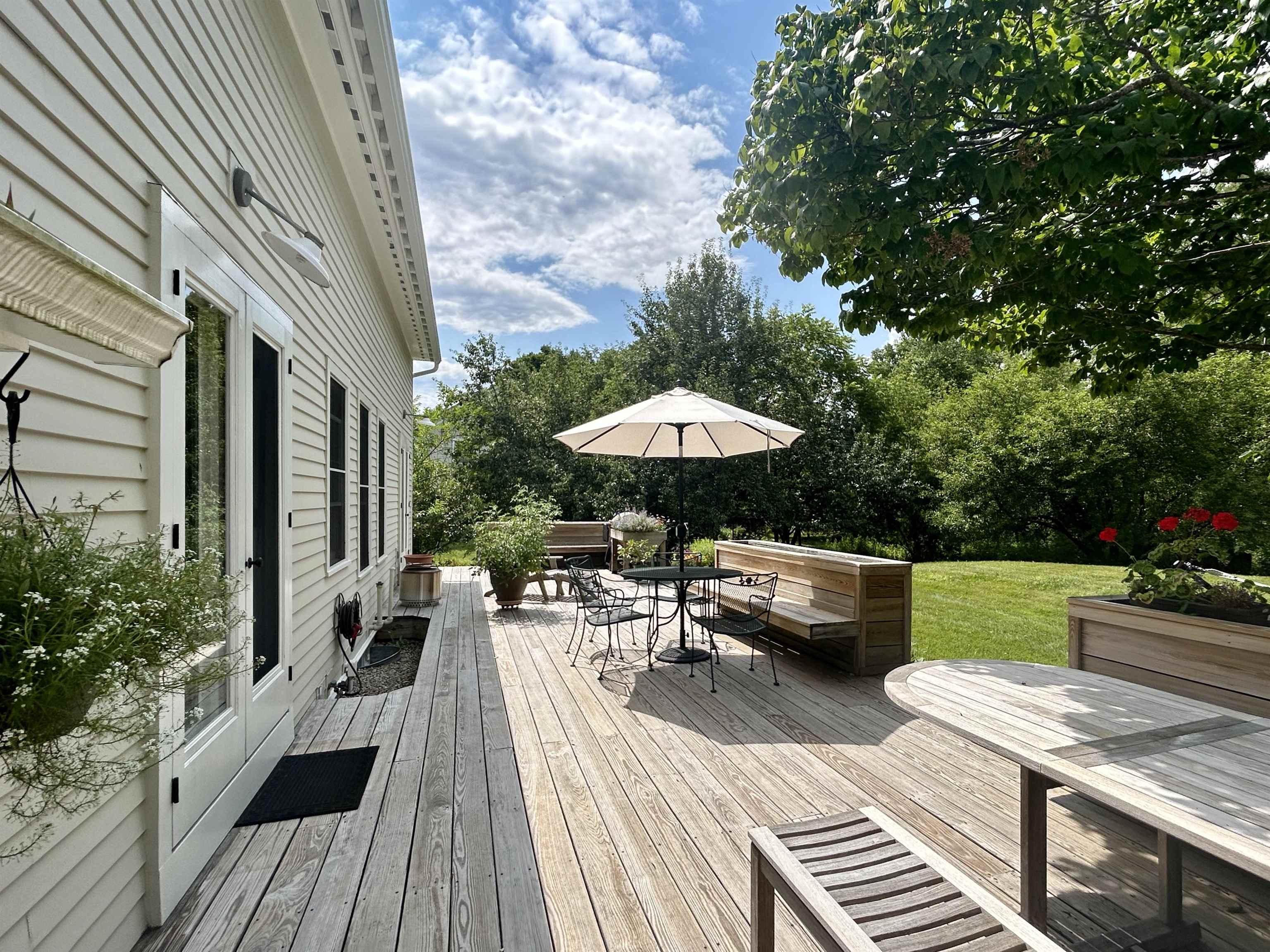 39 Carpenter Street Norwich, VT 05055 - Photo 24 of 31