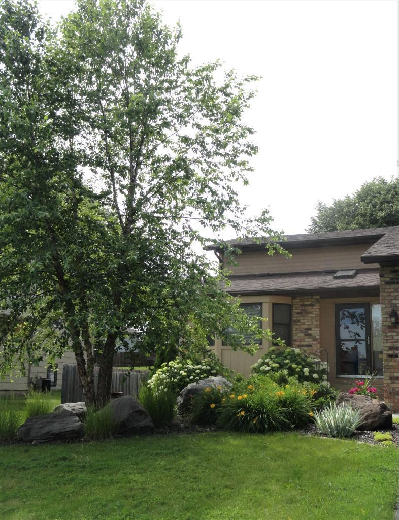 4663 Beacon Hill Road Eagan, MN 55122 - Photo 2 of 59 Gallery Image 2