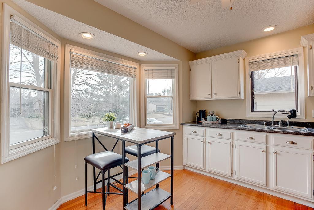 4663 Beacon Hill Road Eagan, MN 55122 - Photo 13 of 59 Gallery Image 13