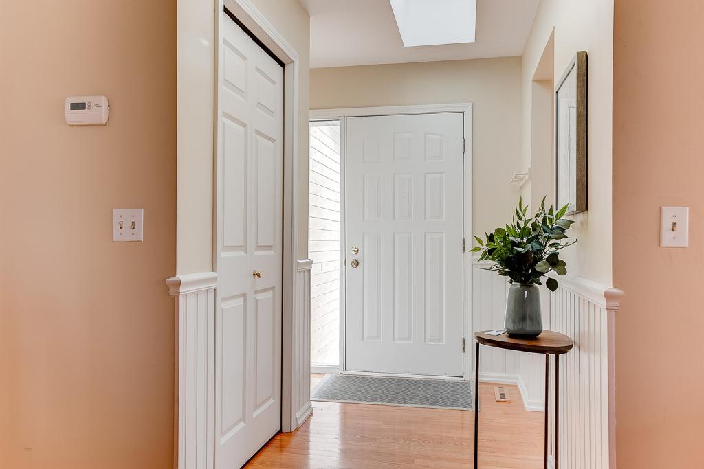 4663 Beacon Hill Road Eagan, MN 55122 - Photo 3 of 59 Gallery Image 3