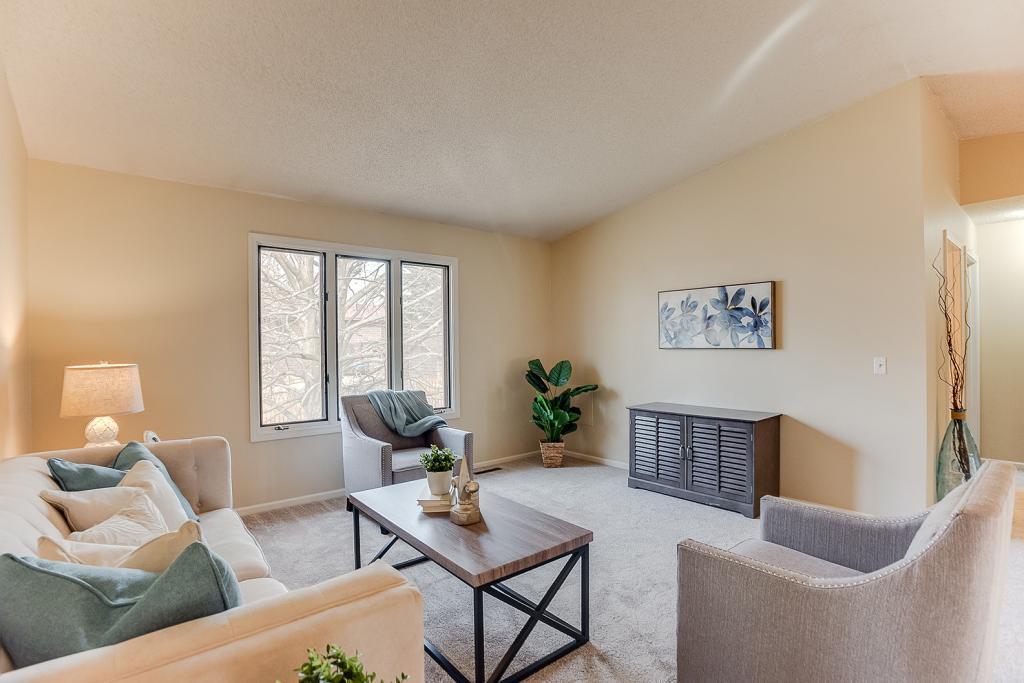 4663 Beacon Hill Road Eagan, MN 55122 - Photo 22 of 59 Gallery Image 22