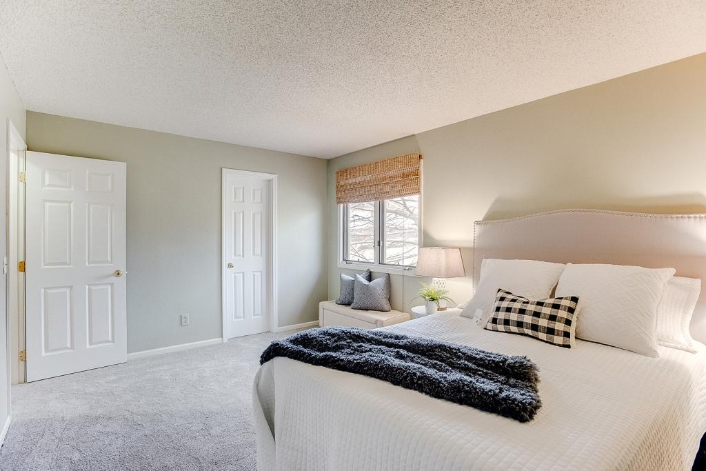 4663 Beacon Hill Road Eagan, MN 55122 - Photo 25 of 59 Gallery Image 25