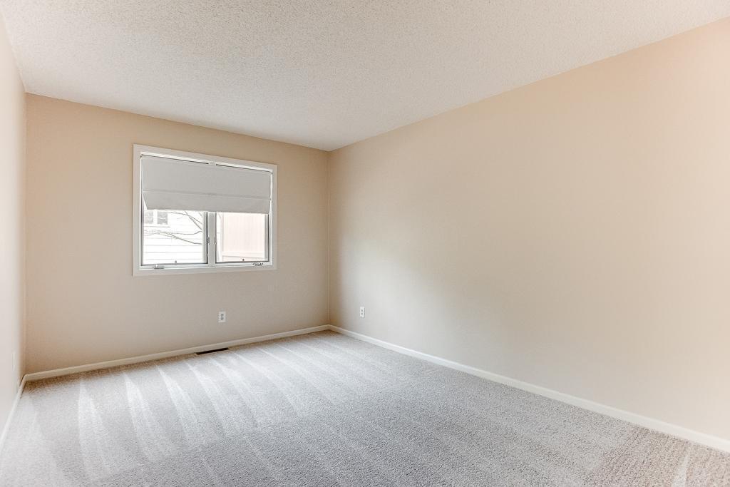 4663 Beacon Hill Road Eagan, MN 55122 - Photo 28 of 59 Gallery Image 28