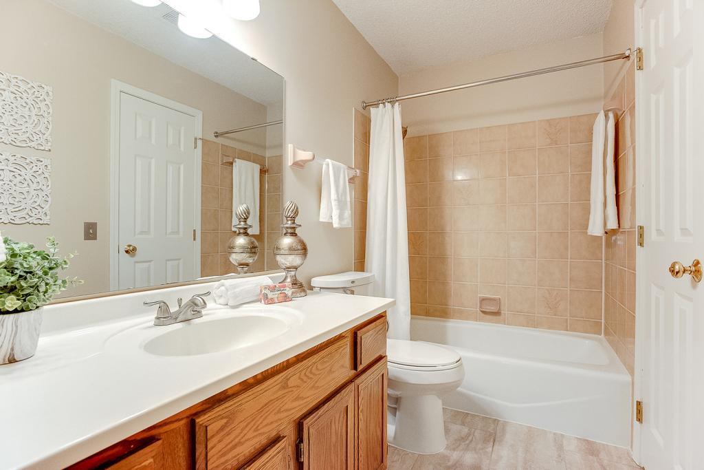 4663 Beacon Hill Road Eagan, MN 55122 - Photo 29 of 59 Gallery Image 29