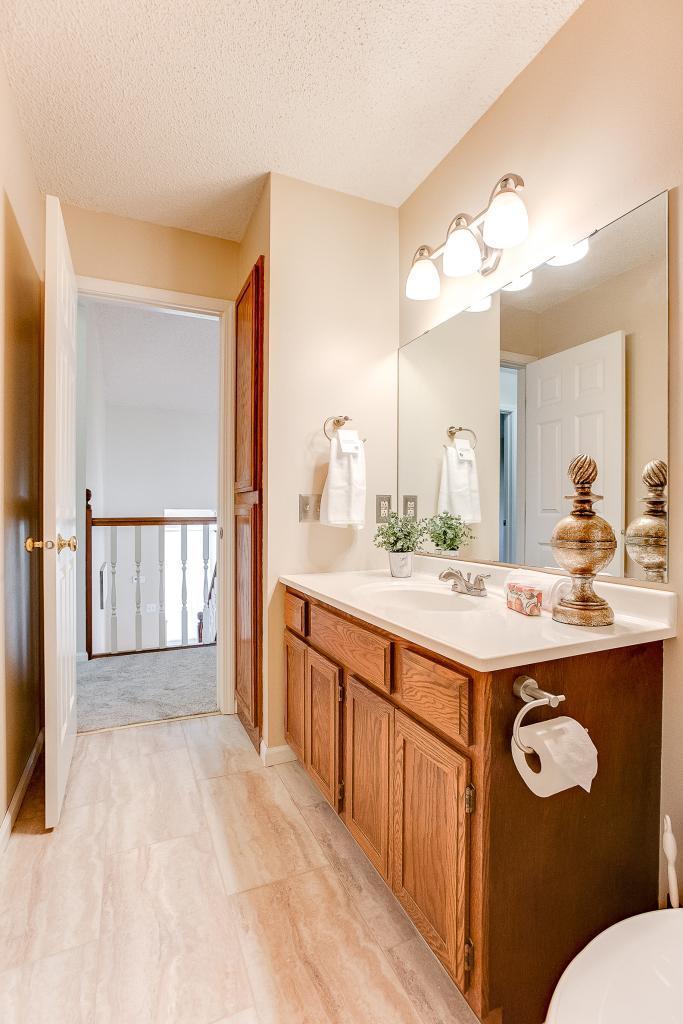 4663 Beacon Hill Road Eagan, MN 55122 - Photo 30 of 59 Gallery Image 30