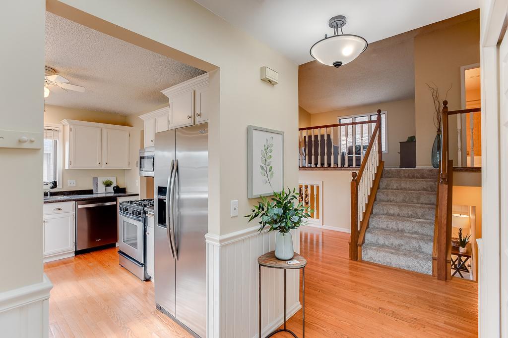 4663 Beacon Hill Road Eagan, MN 55122 - Photo 4 of 59 Gallery Image 4