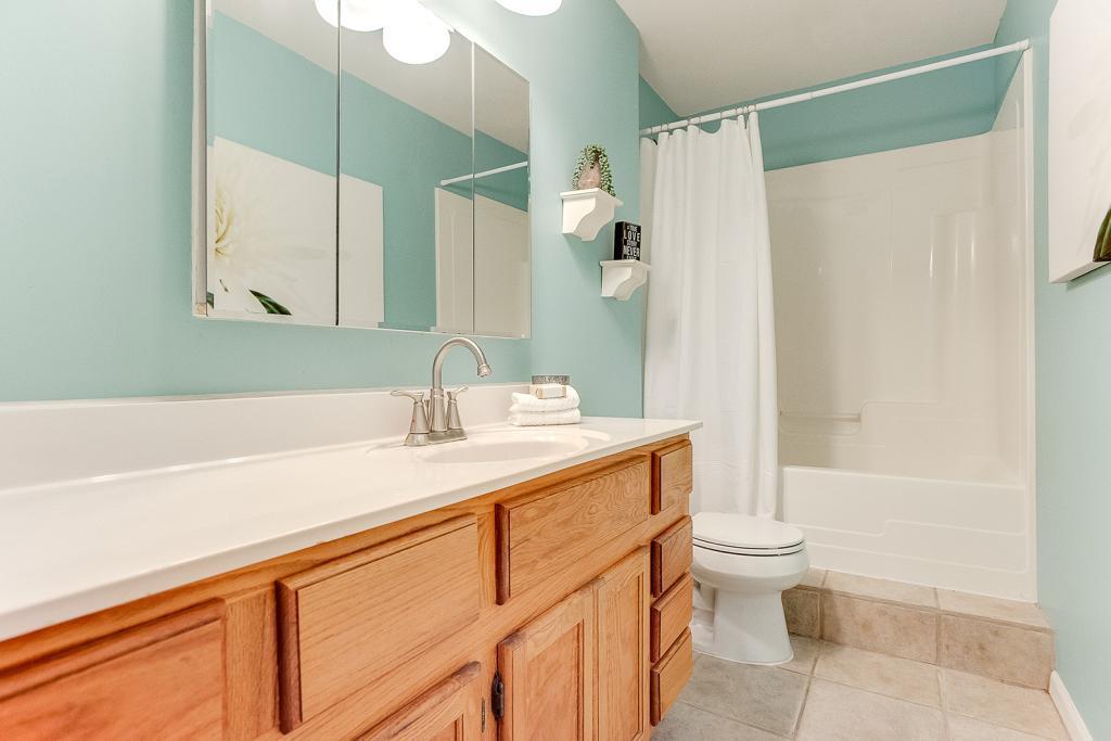4663 Beacon Hill Road Eagan, MN 55122 - Photo 40 of 59 Gallery Image 40
