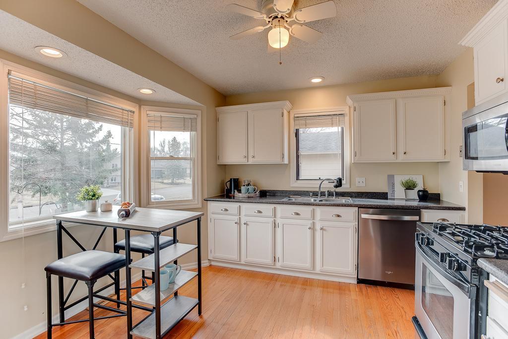 4663 Beacon Hill Road Eagan, MN 55122 - Photo 5 of 59 Gallery Image 5