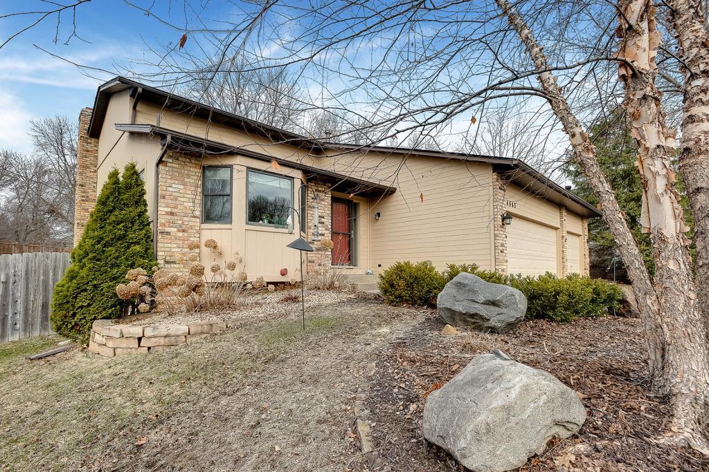 4663 Beacon Hill Road Eagan, MN 55122 - Photo 49 of 59 Gallery Image 49