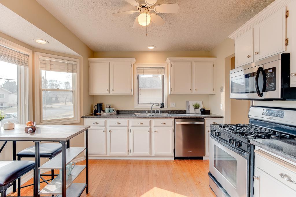 4663 Beacon Hill Road Eagan, MN 55122 - Photo 6 of 59 Gallery Image 6