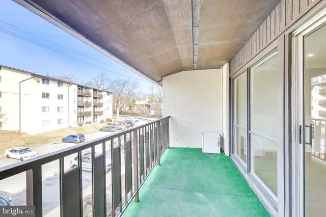 $149,900 | 3140 Brinkley Road, Unit 304, Temple Hills, MD 20748