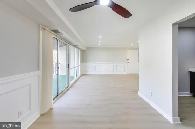 $149,900 | 3140 Brinkley Road, Unit 304, Temple Hills, MD 20748