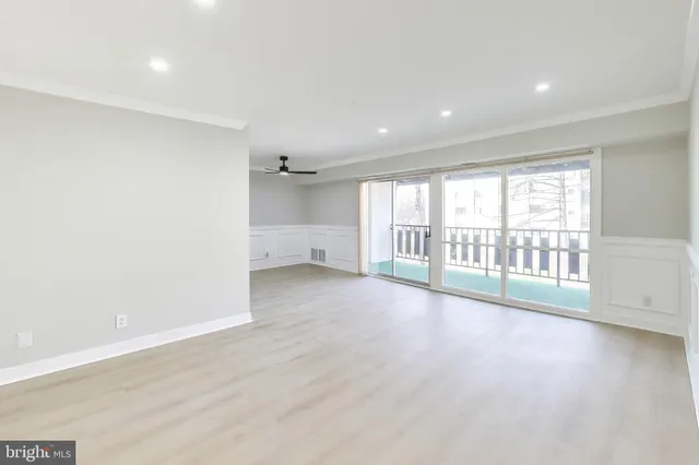 $149,900 | 3140 Brinkley Road, Unit 304, Temple Hills, MD 20748