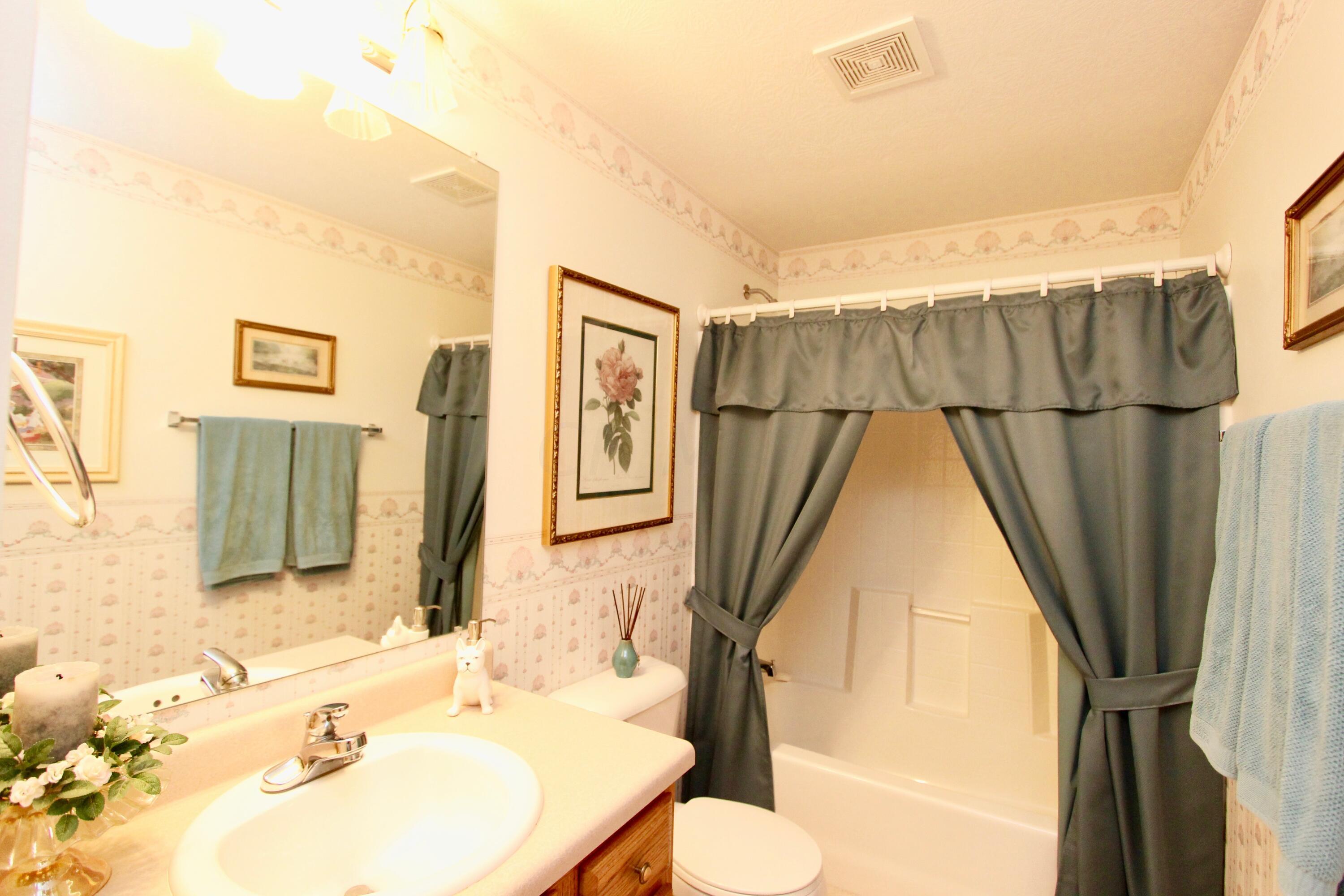 3048 Gooding Road Marion, OH 43302 - Photo 27 of 38 IMG_9052