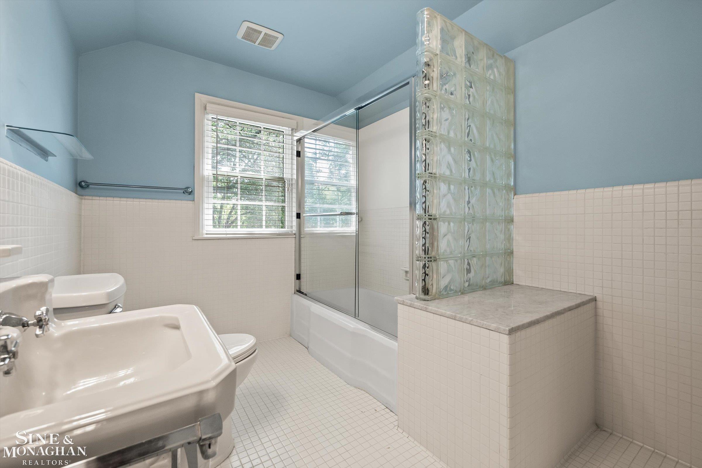 1023 Harvard Road Grosse Pointe, MI 48230 - Photo 32 of 49