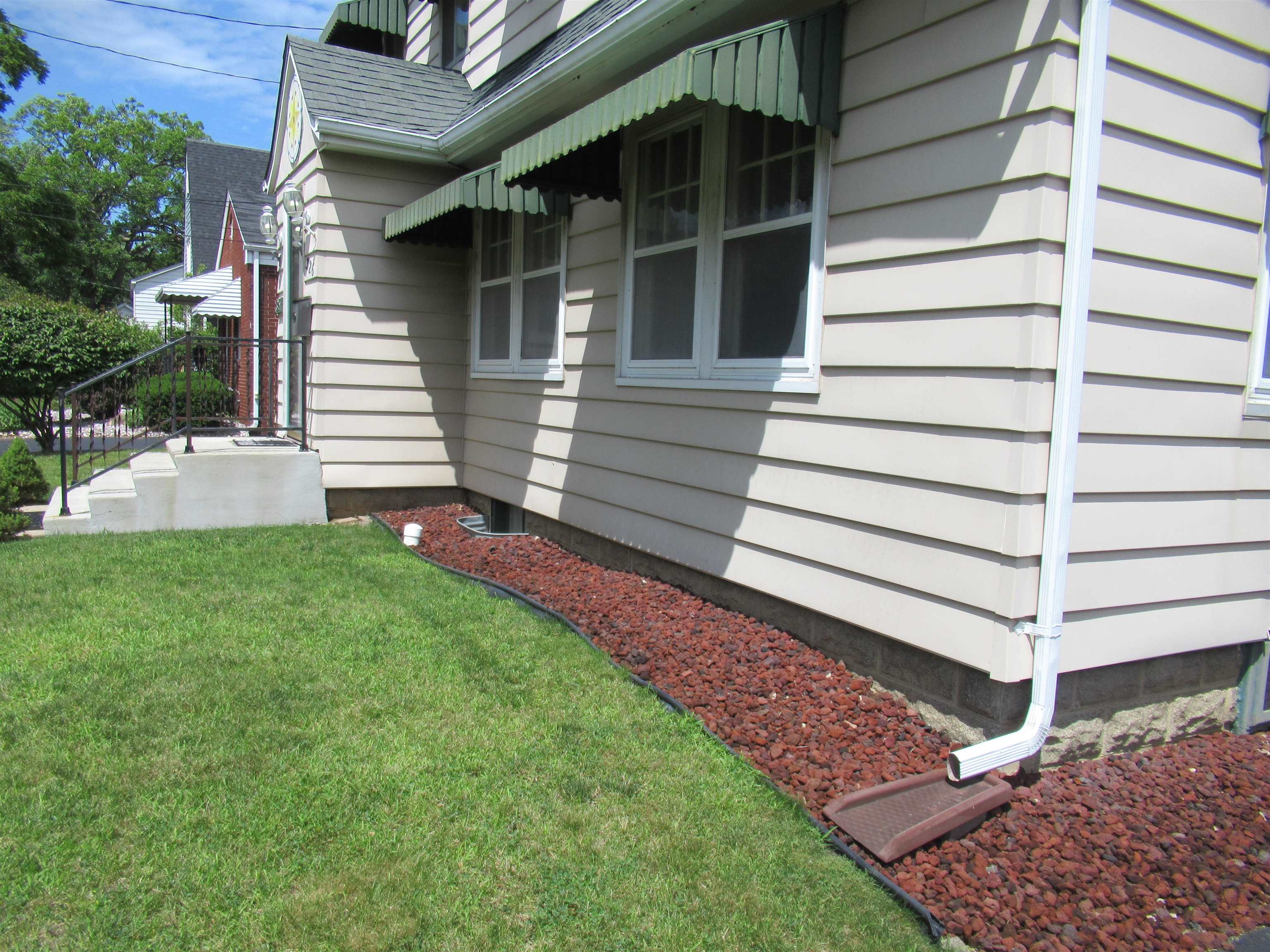 326 North McKinley Road Flushing, MI 48433 - Photo 3 of 41 50147452-f06b2139-83ed-4164-9efd-972dd9e851f4.JPG