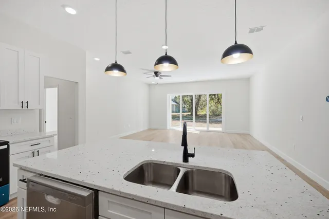 $480,000 | 11290 Pine Street, Jacksonville, FL 32258