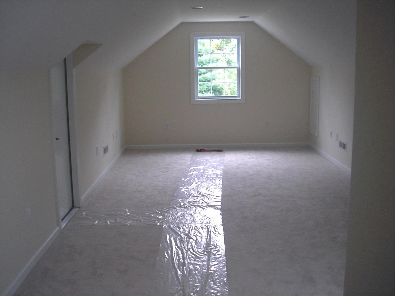 429 Dexter Road Roanoke, VA 24019 - Photo 22 of 30 Large Bedroom Up 4th