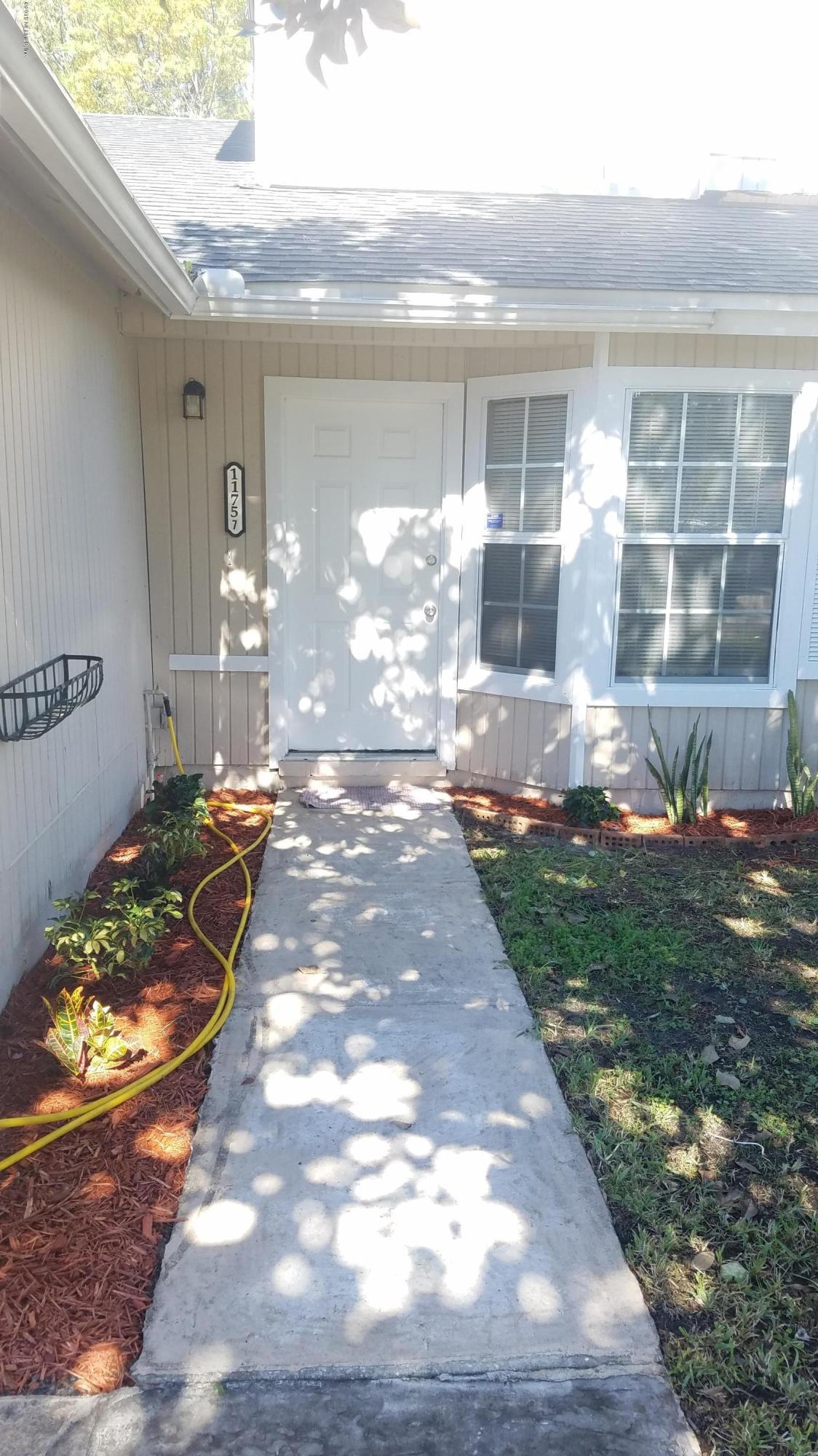 11757 Wattle Tree Road North Jacksonville, FL 32246 - Photo 3 of 22 20181127_120501