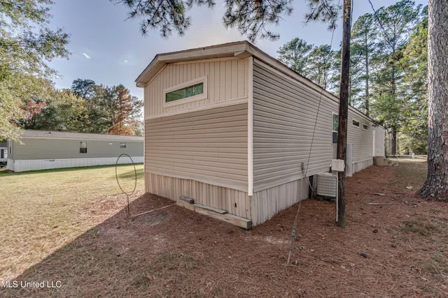$152,000 | 326 Lake Harbor Road, Brandon, MS 39047