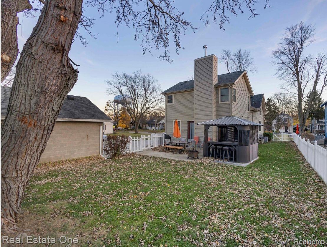 603 Parkdale Avenue Rochester, MI 48307 - Photo 4 of 43