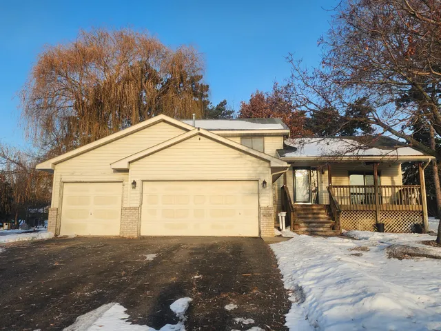 $450,000 | 4157 145th Avenue Northwest, Andover, MN 55304