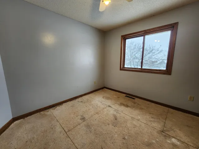 $450,000 | 4157 145th Avenue Northwest, Andover, MN 55304