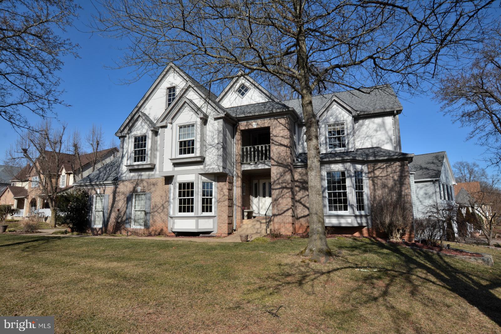 81 Rutherford Circle Sterling, VA 20165 - Photo 3 of 55 Fantastic corner lot with landscaping!